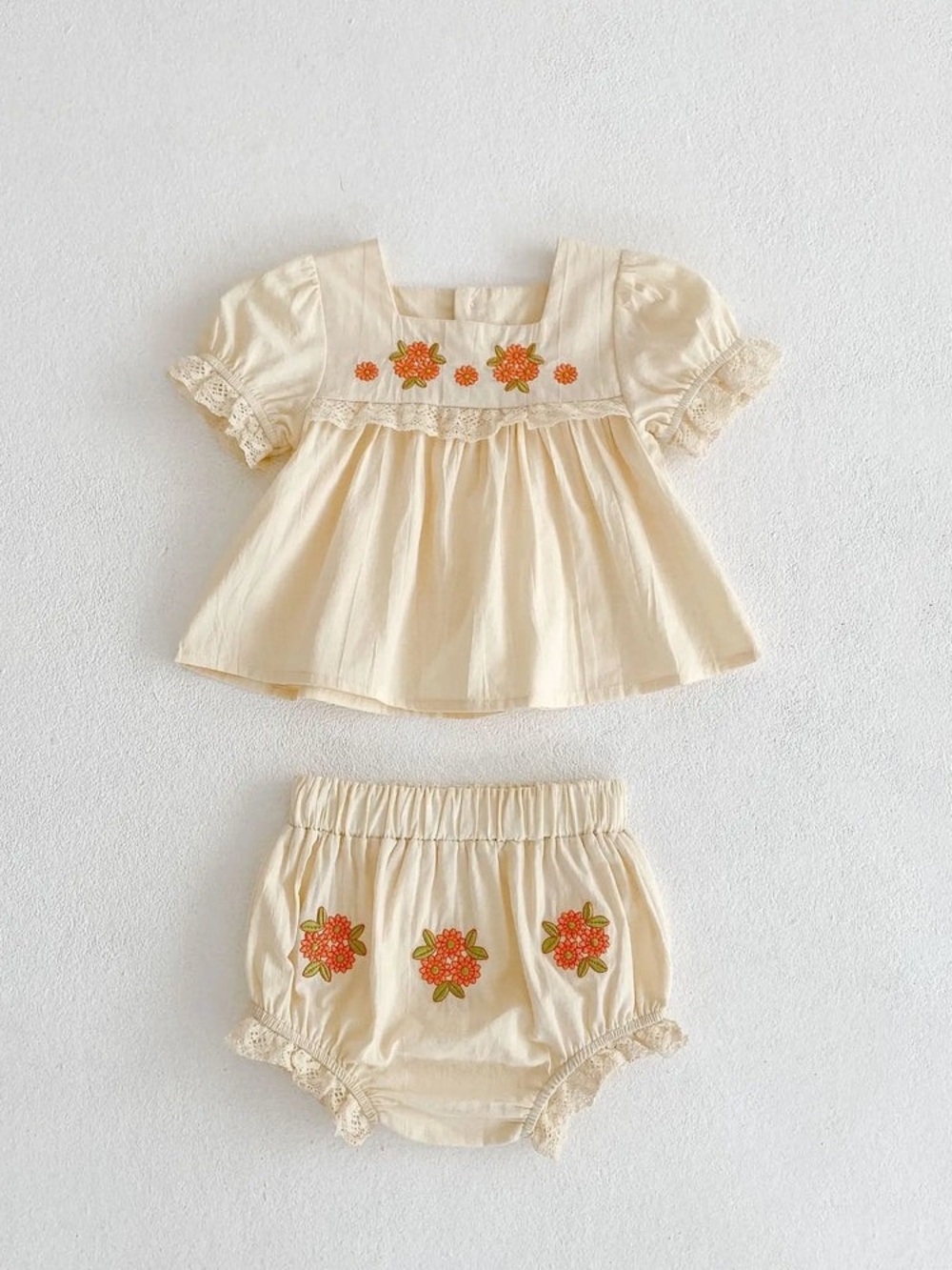 New With Tags Beige Floral-Embroidered Top & Bloomers Set- 3/6 Months